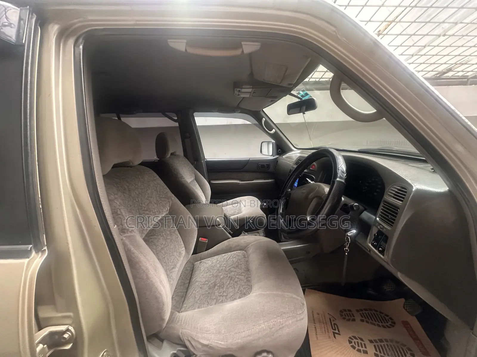Nissan Patrol 1997 Gold