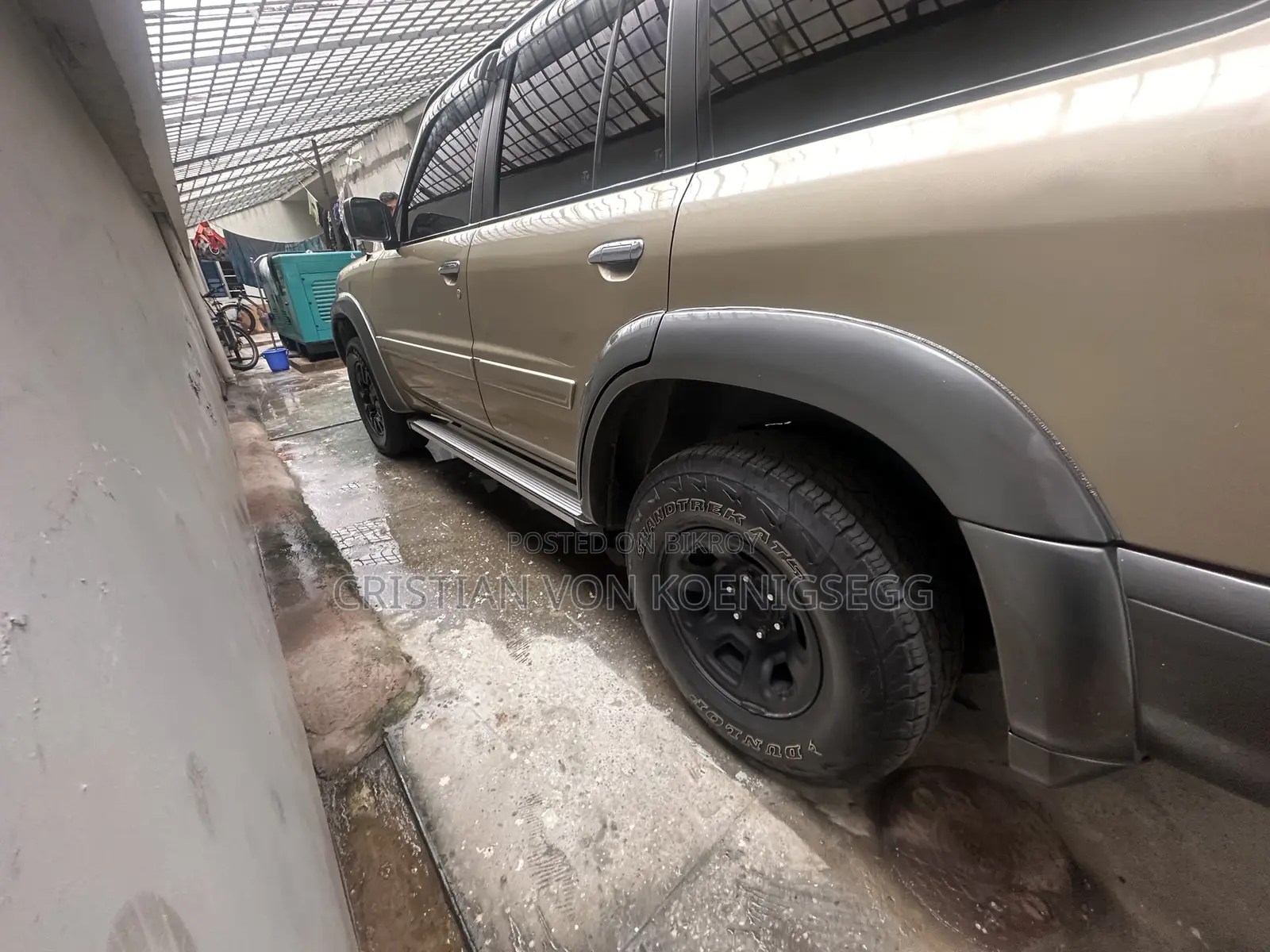 Nissan Patrol 1997 Gold