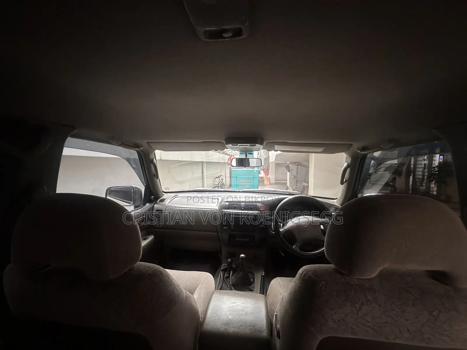 Nissan Patrol 1997 Gold