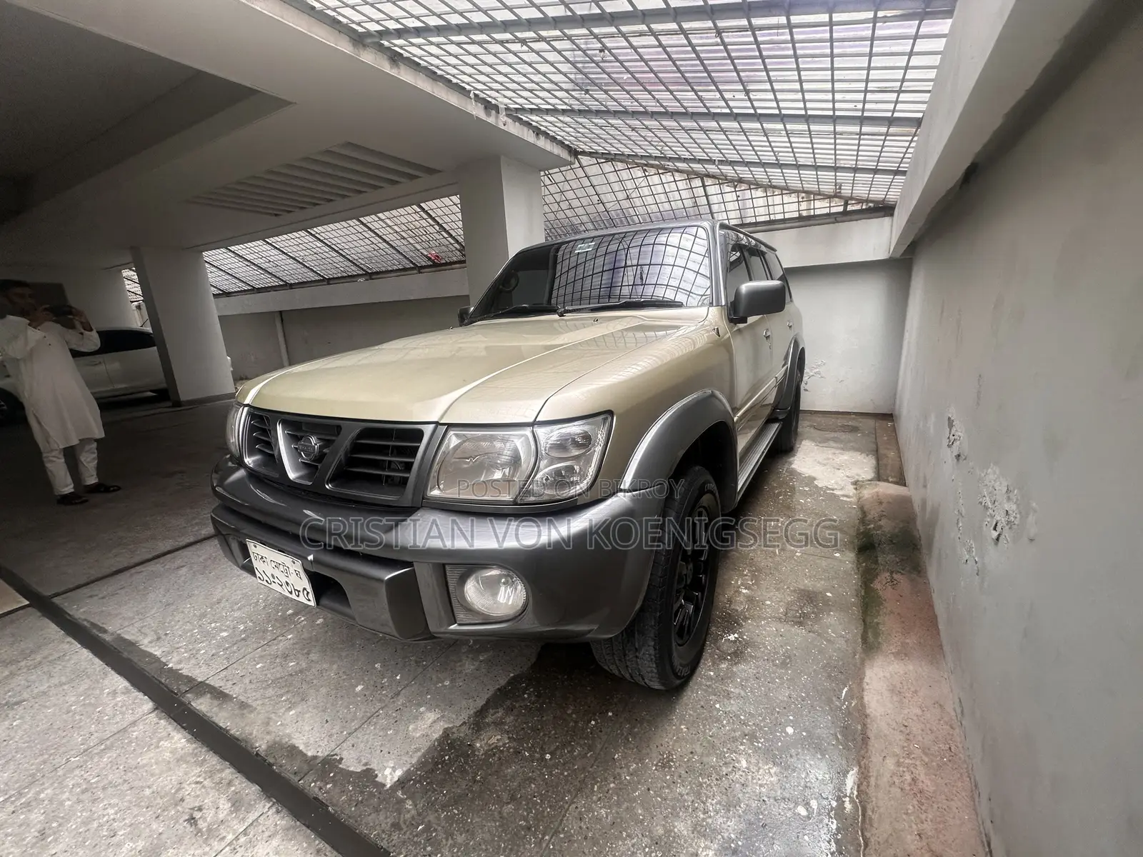 Nissan Patrol 1997 Gold