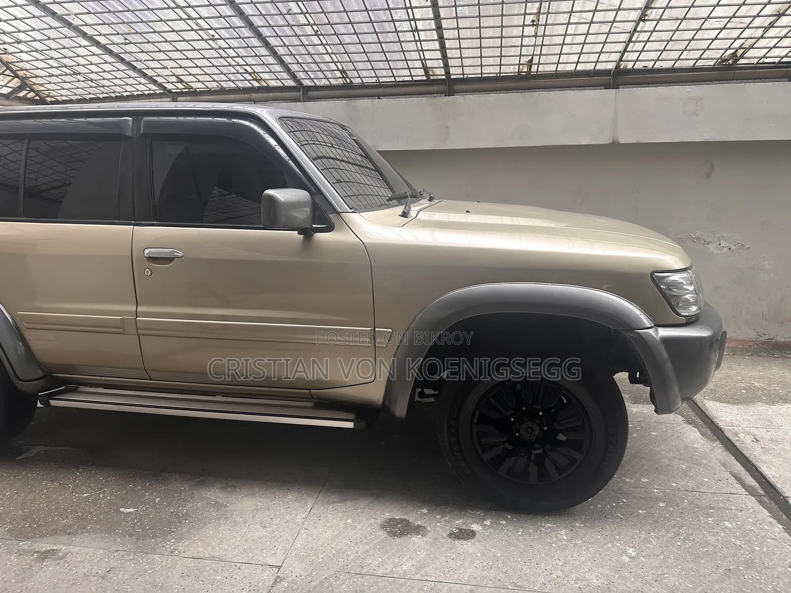 Nissan Patrol 1997 Gold