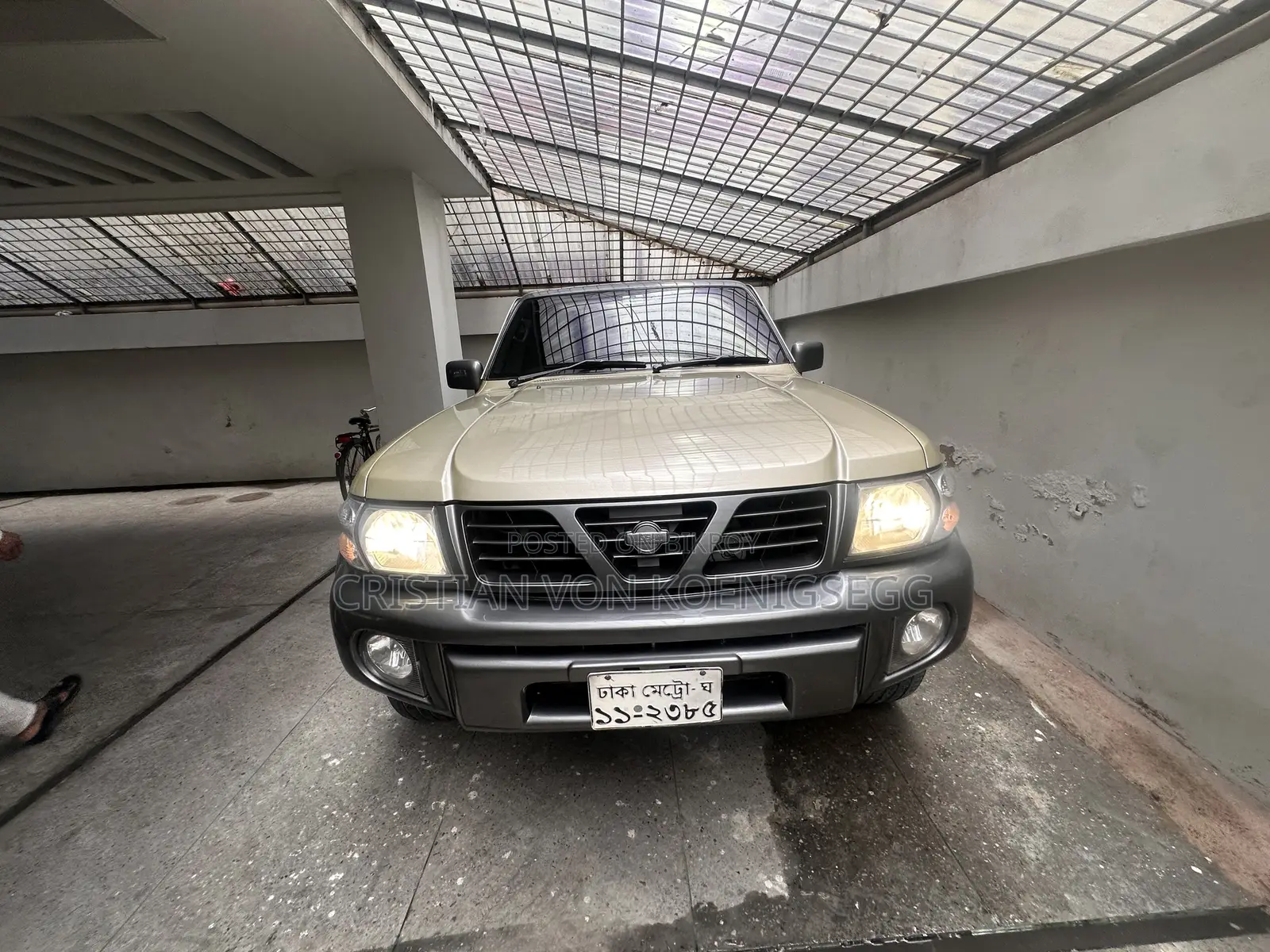 Nissan Patrol 1997 Gold