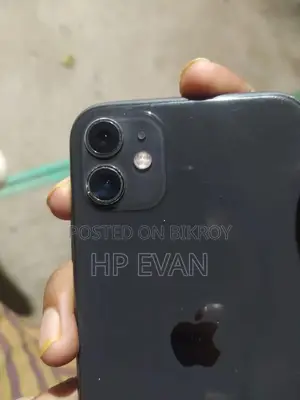 অ্যাপল আইফোন ১১ ৬৪ জিবি কালো