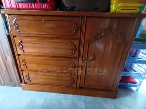 Selling Used Wardrobe for a Reasonable Price