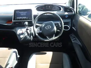 Toyota Sienta 2021 Black
