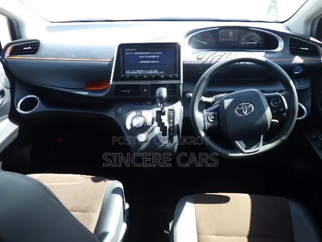 Toyota Sienta 2021 Black