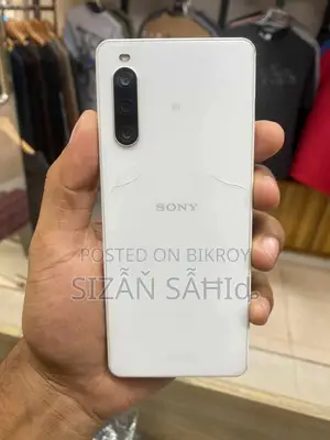 সনি এক্সপেরিয়া ১০ মার্ক ৪ ১২৮ জিবি সাদা