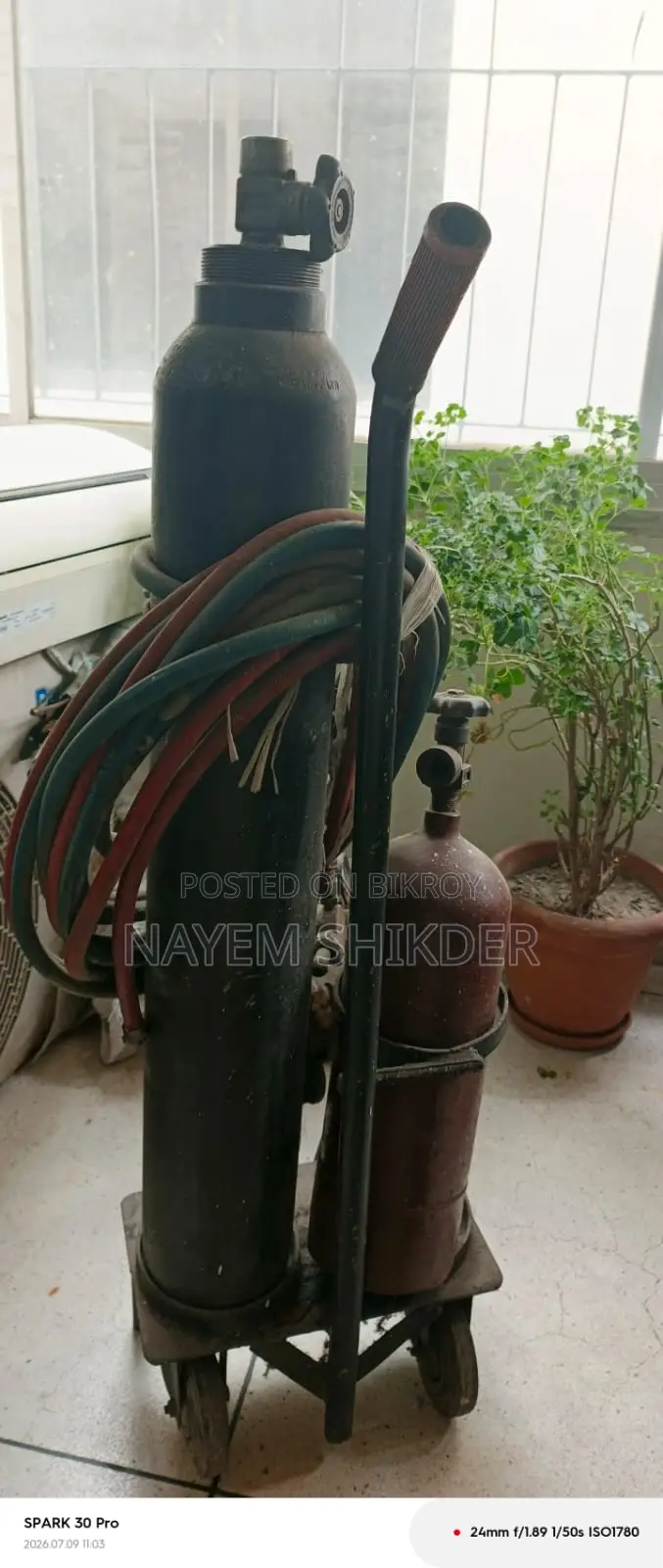 Oxygen-acetylene Cylinder Setup