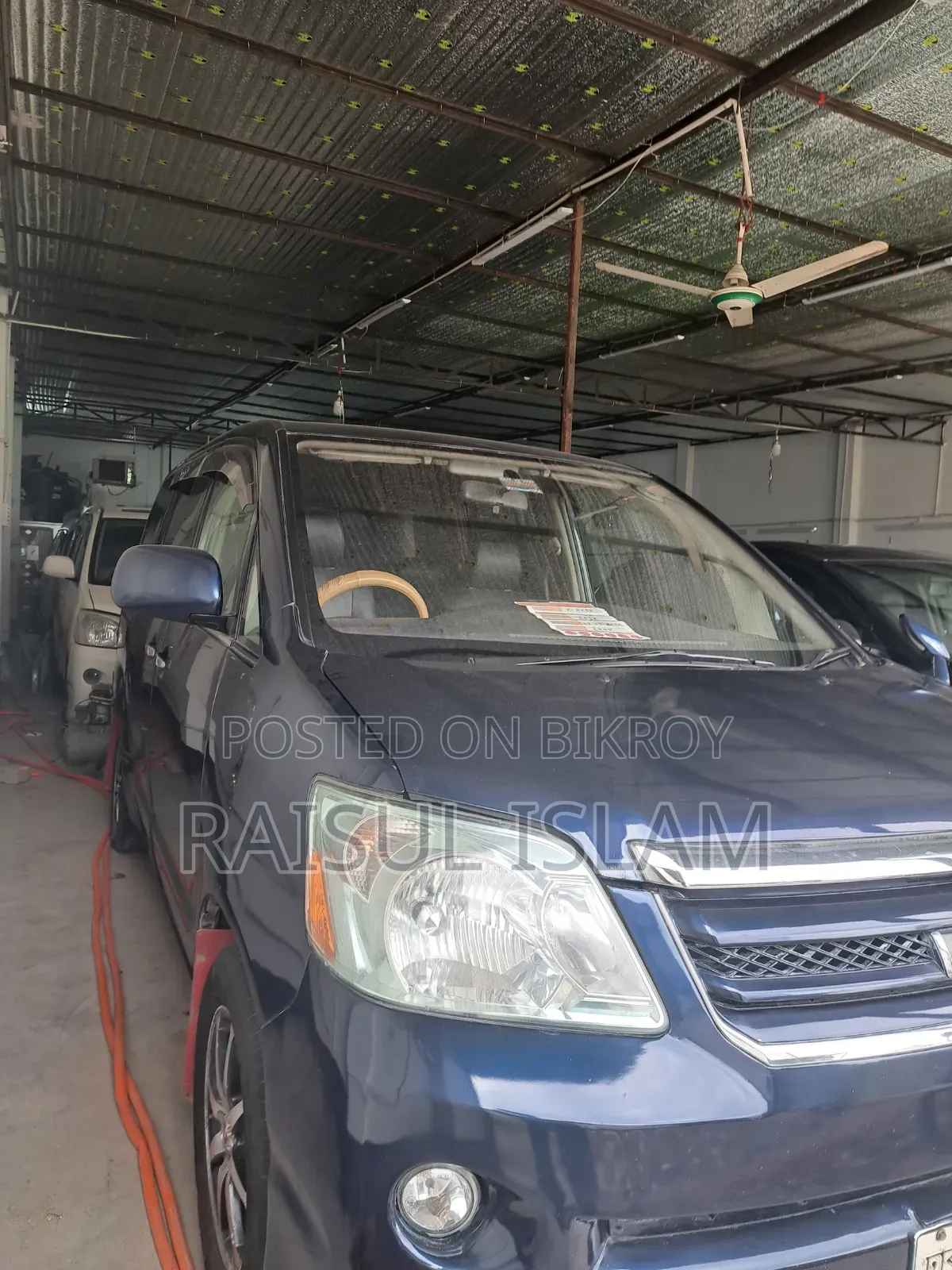 Toyota Noah 2006 Blue