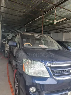 Toyota Noah 2006 Blue