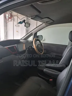 Toyota Noah 2006 Blue