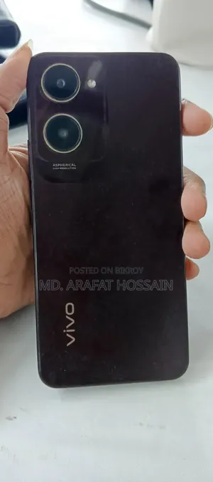 Vivo Y18 128 GB