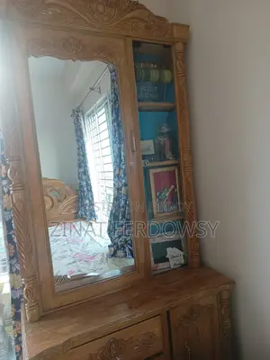 Almira and Dressing Table Shegun
