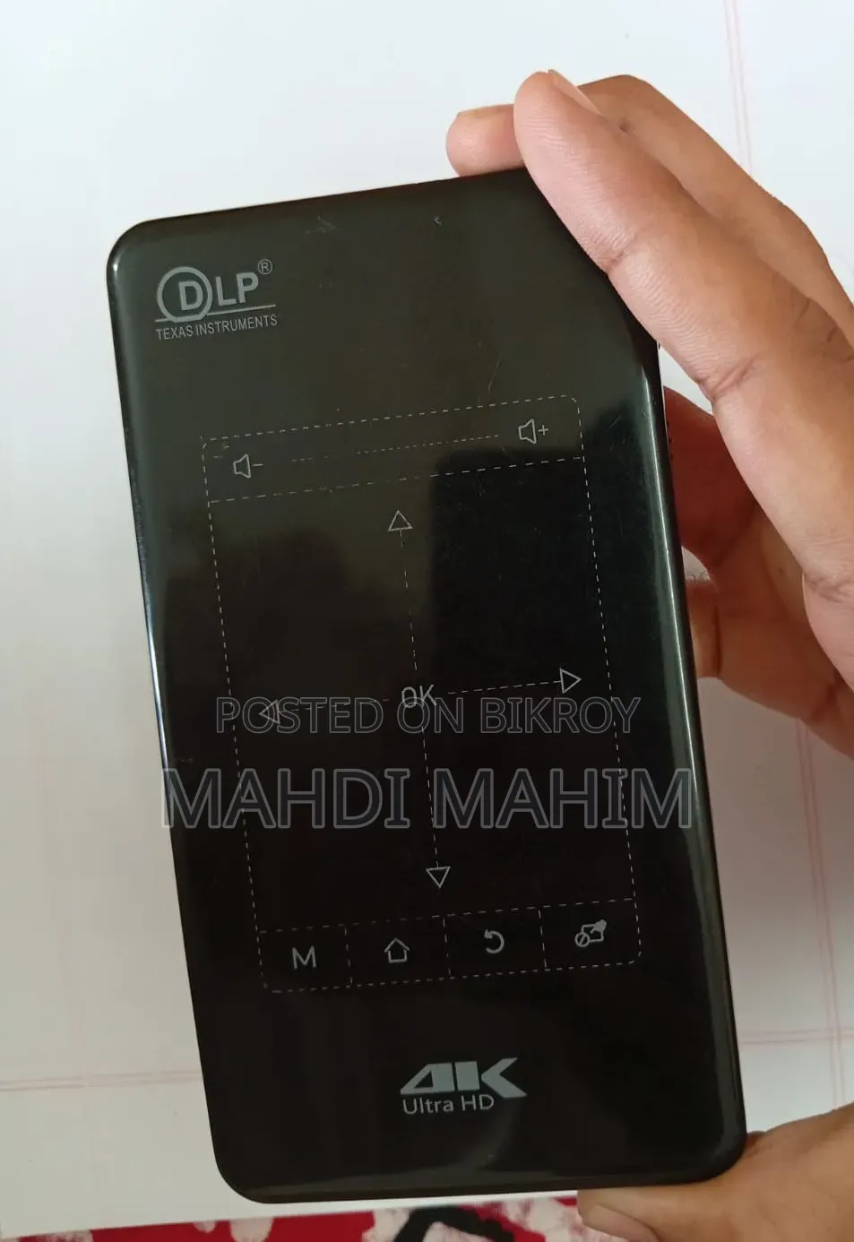 মিনি পকেট প্রজেক্টর