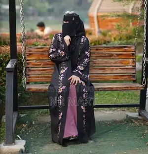 মুসলিমা দুবাই এমব্রয়ডারি বোরকা সেট