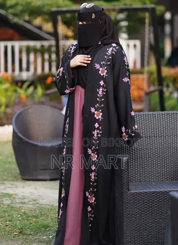 মুসলিমা দুবাই এমব্রয়ডারি বোরকা সেট