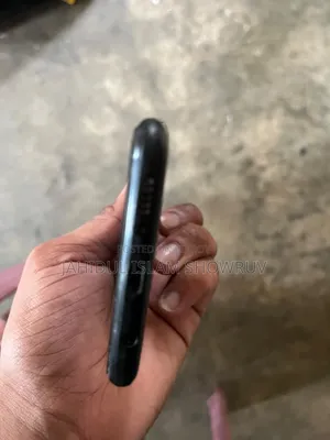Samsung Galaxy A20 32 GB Black