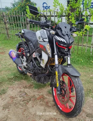 Yamaha R15 V3 2022 White