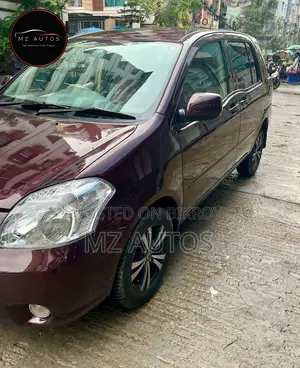 Toyota Raum 1.5 AWD 2003 Maroon