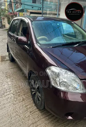 Toyota Raum 1.5 AWD 2003 Maroon