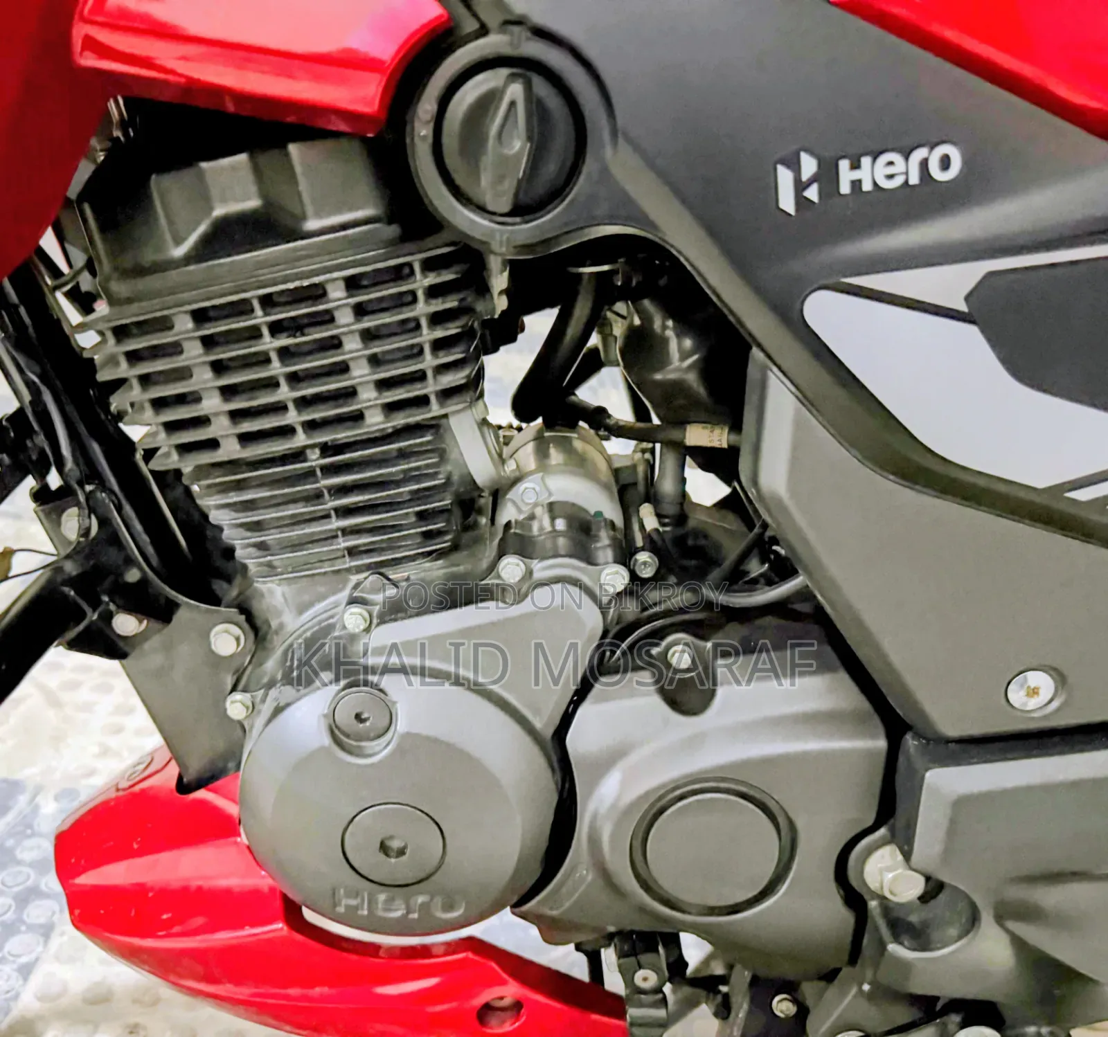 Hero Hunk 150R Xtec 2025 Red