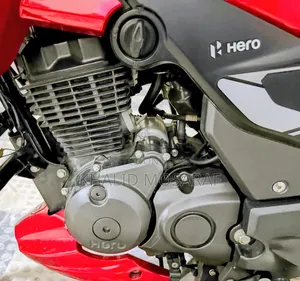 Hero Hunk 150R Xtec 2025 Red