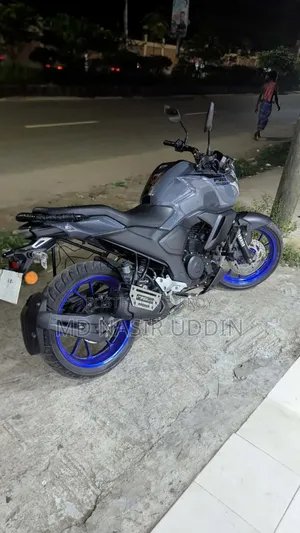 Yamaha FZ 2025