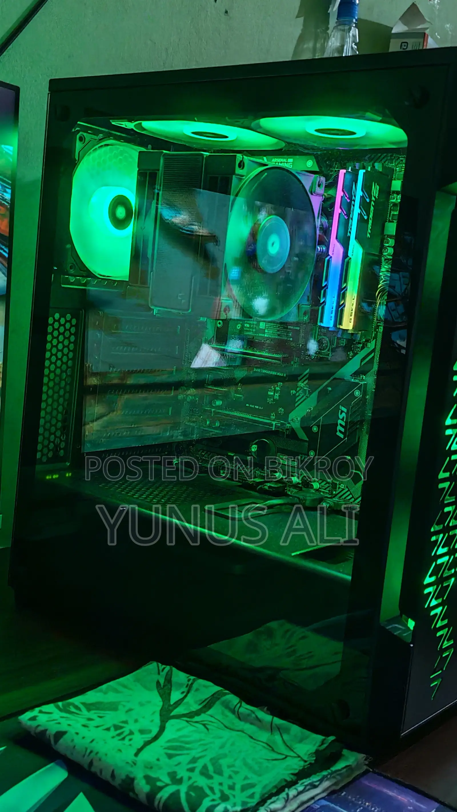 Desktop Computer MSI model 16GB AMD Ryzen 5 SSD 250GB