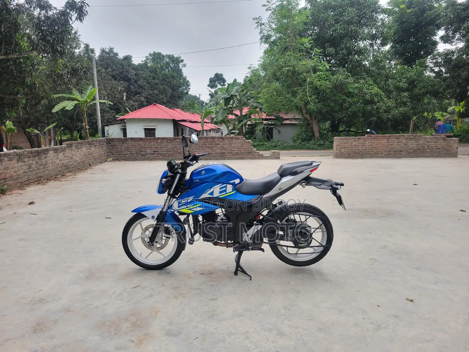 সুজুকি জিক্সার এফআই এবিএস ২০২২ ব্লু