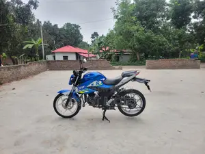 সুজুকি জিক্সার এফআই এবিএস ২০২২ ব্লু