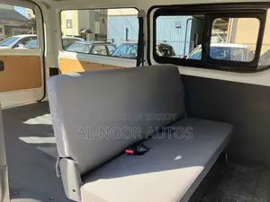 Toyota HiAce 2021 White