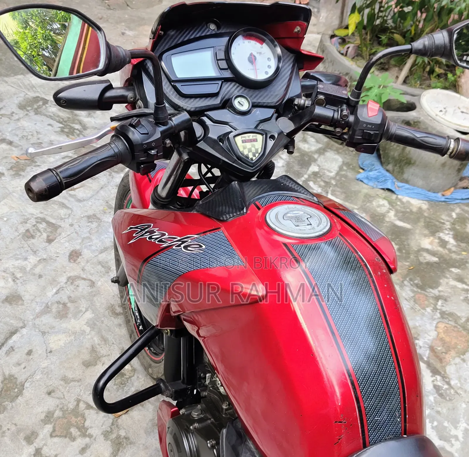 TVS 2016 Red