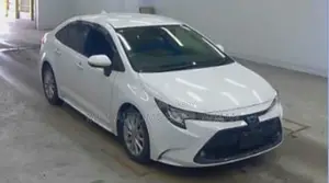 টয়োটা করোলা ২০২১ পার্ল