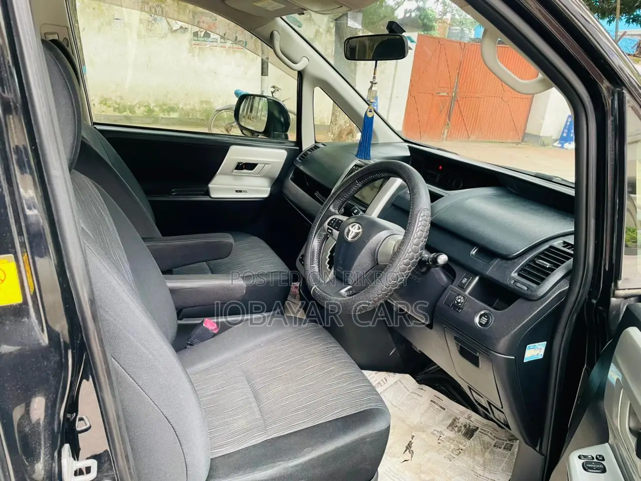 New Toyota Noah 2012 Black