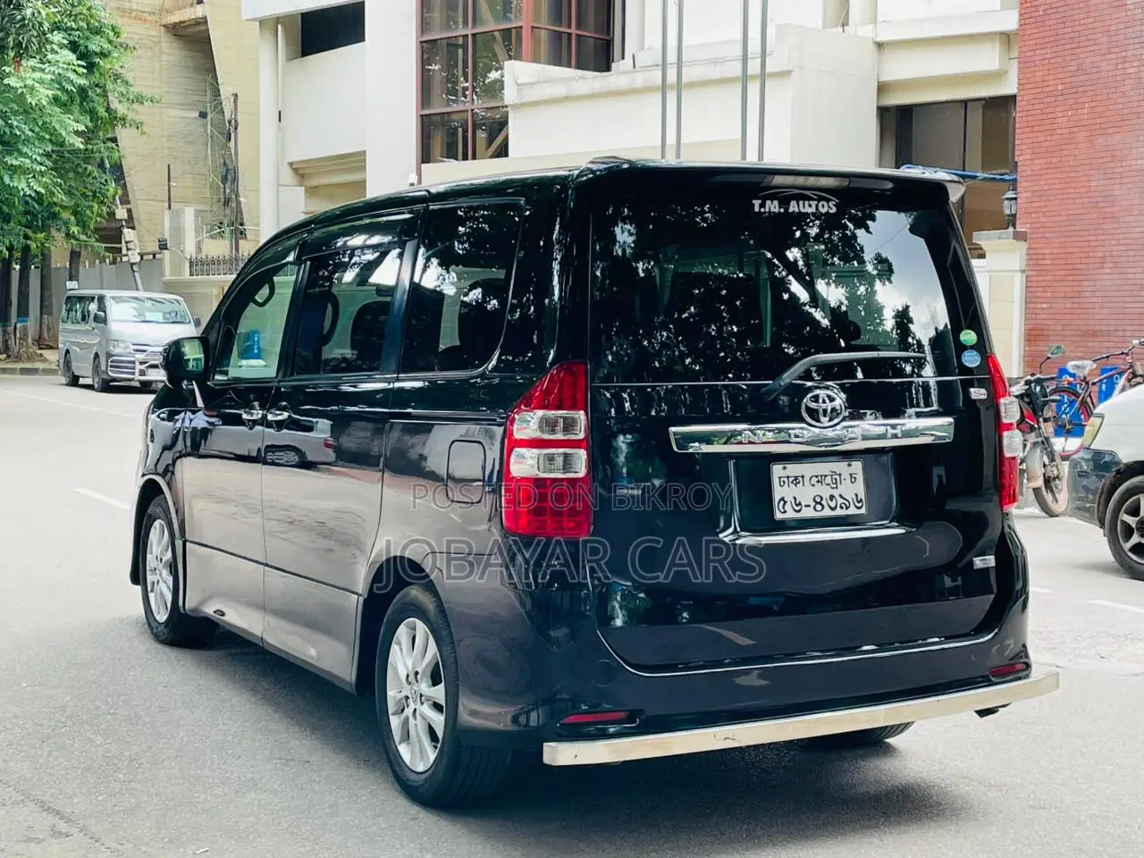 New Toyota Noah 2012 Black