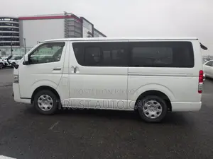 Toyota HiAce 2021