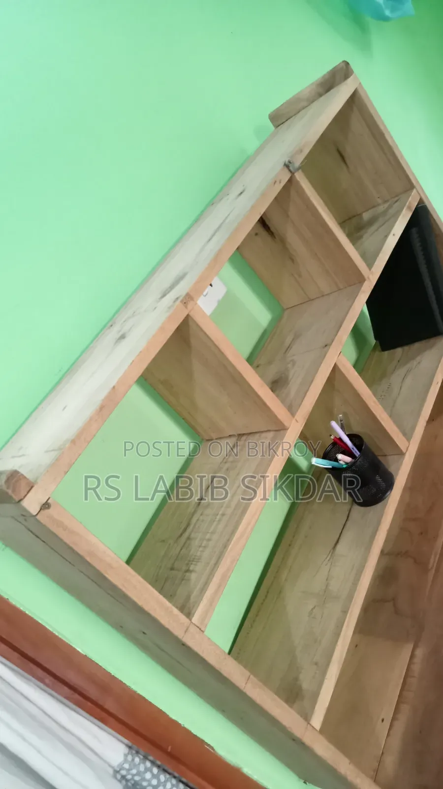 রিডিং কাস্টম টেবিল