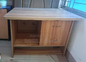 কম্পিউটার/রিডিং টেবিল