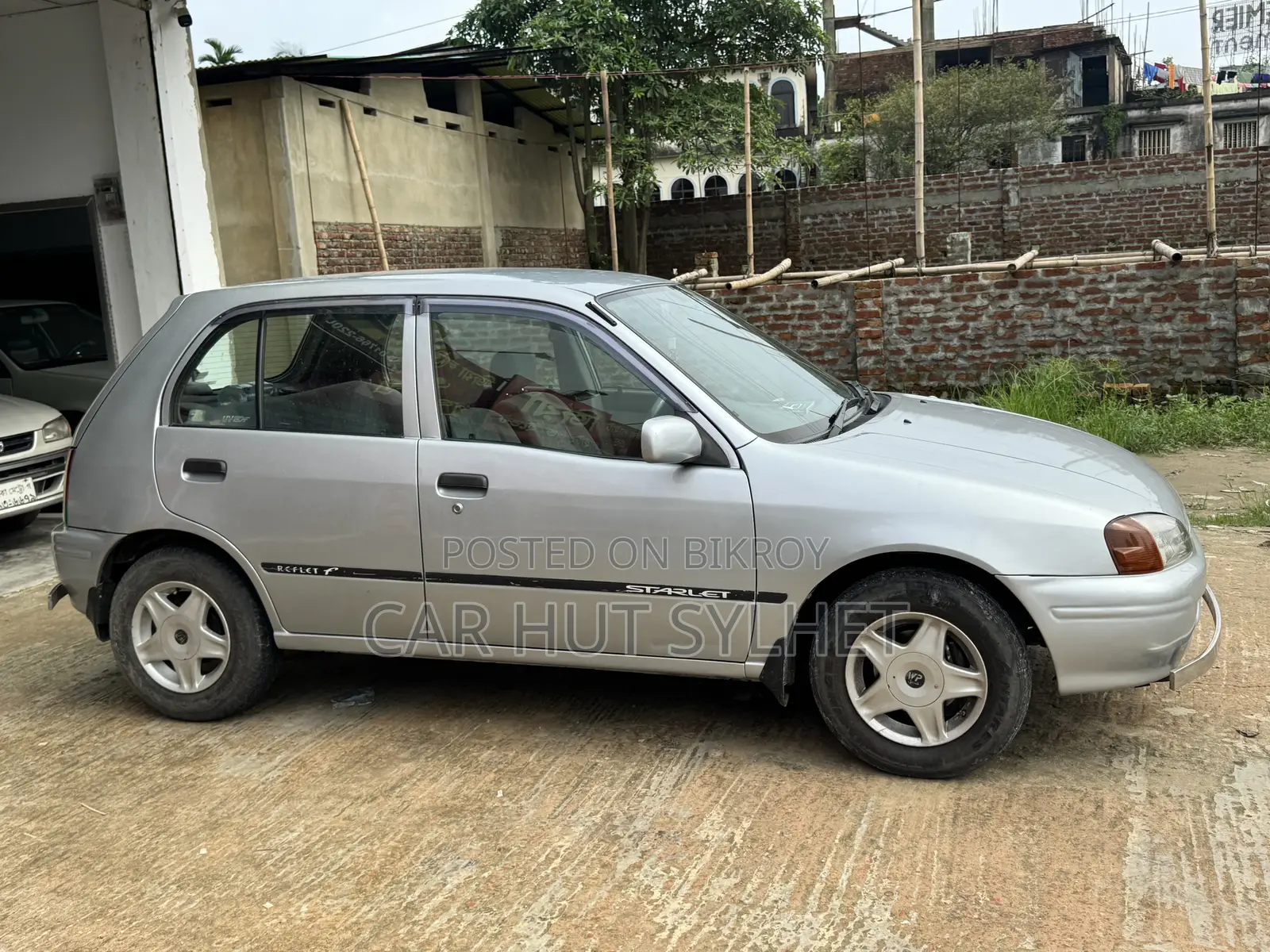 Toyota Starlet 1996 Silver