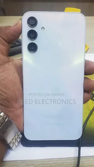 নতুন স্যামসাং গ্যালাক্সি এ১৫ ১২৮ জিবি