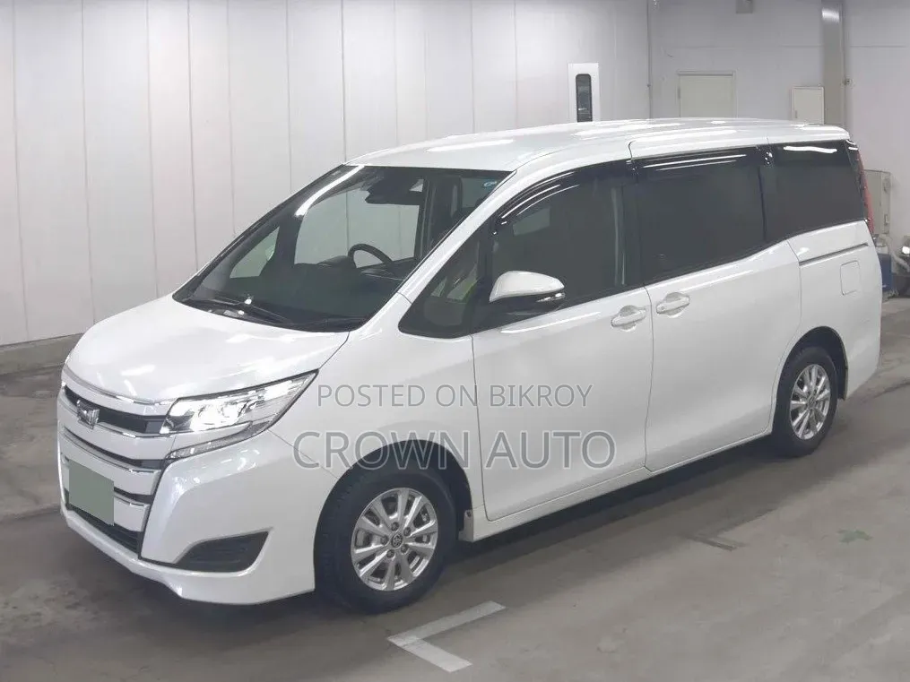Toyota Noah 2021 Pearl