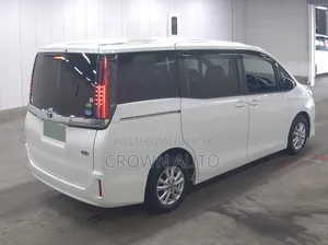 Toyota Noah 2021 Pearl