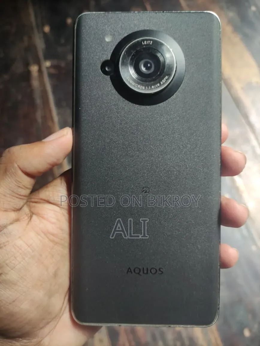Sharp Aquos R7 256 GB Black