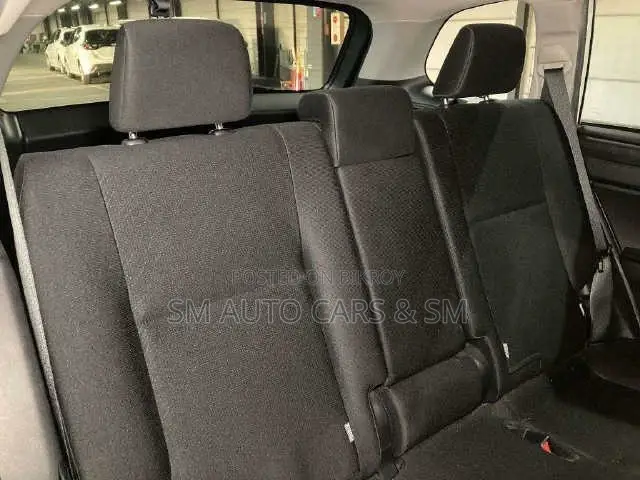 Toyota Corolla Fielder 1.5 Hybrid FWD 2021 White
