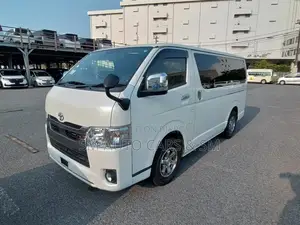 Toyota HiAce 2021 White