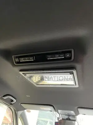 Toyota Noah 2024 Pearl