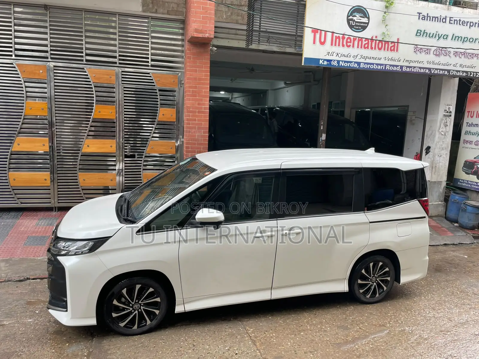 Toyota Noah 2024 Pearl