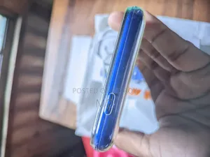 New Vfone 32 GB Blue