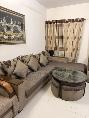 5 Seater Sofa With Divan and Center Table