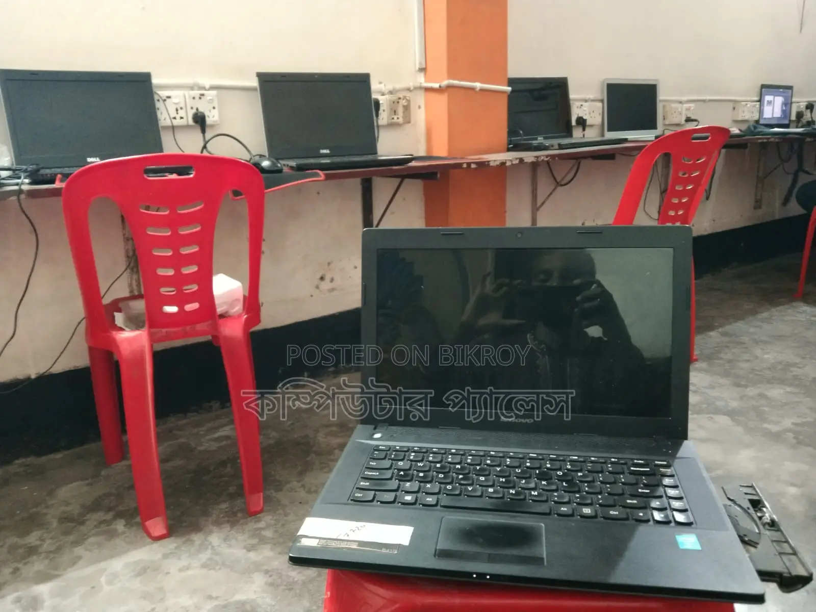 ল্যাপটপ লেনোভো ৪জিবি ইন্টেল কোর আই৩ এইচডডি+এসএসডি ৫০০জিবি